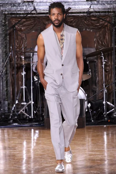 Look 20